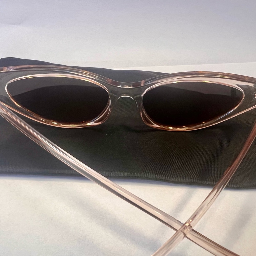 Cat Eye Fashion Sunglasses For Women - Picture 9 of 9